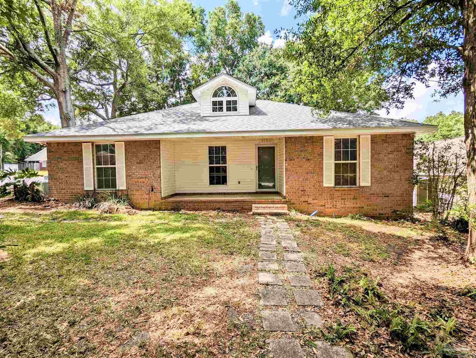 Property Photo: 9150 Stillbridge Ln FL 32514