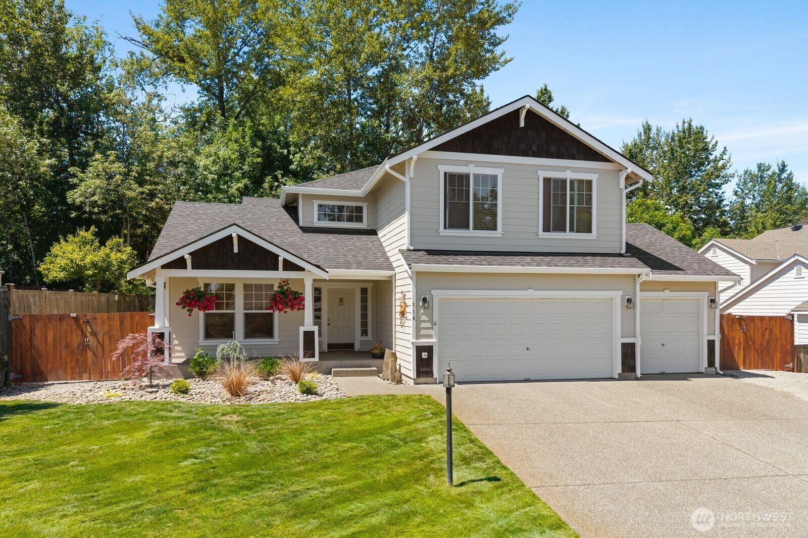 Property Photo: 714 122nd Avenue Ct E WA 98372