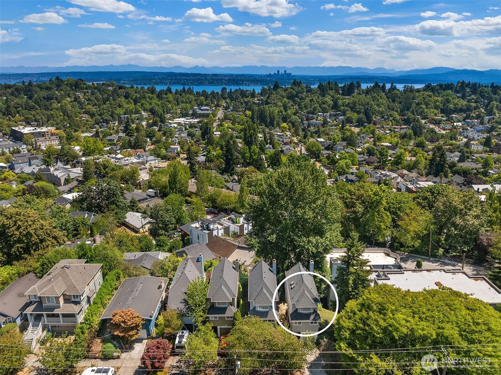 Property Photo: 314 25th Avenue E WA 98112
