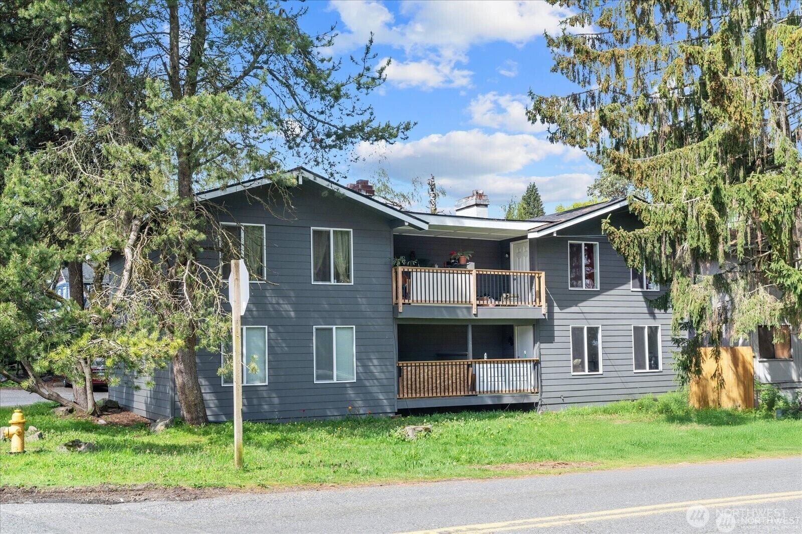 Property Photo:  10443  17th Avenue SW  WA 98146 