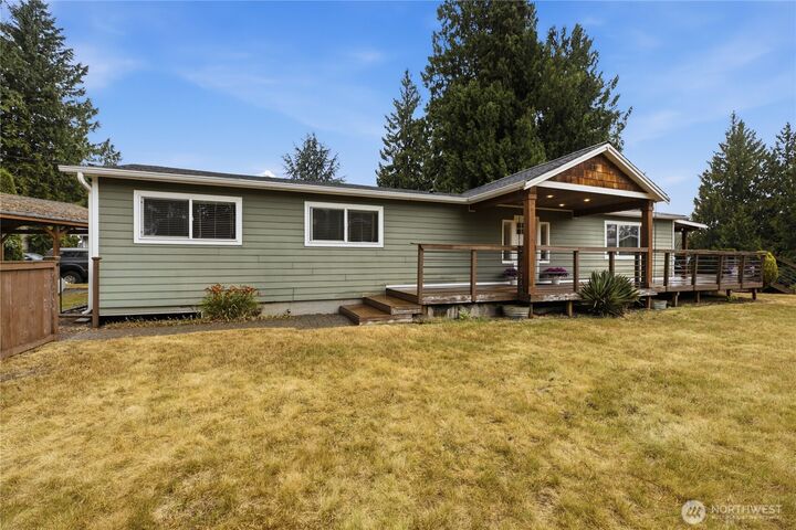 Property Photo:  6911  Vandermark Road E  WA 98391 