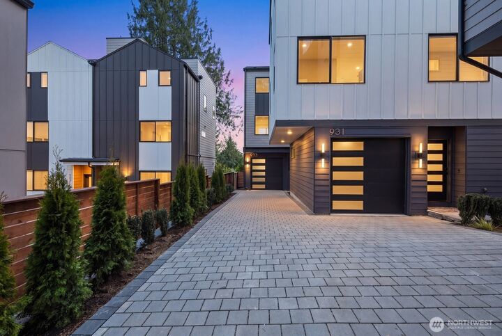 Property Photo: 931 N 87th Street WA 98103