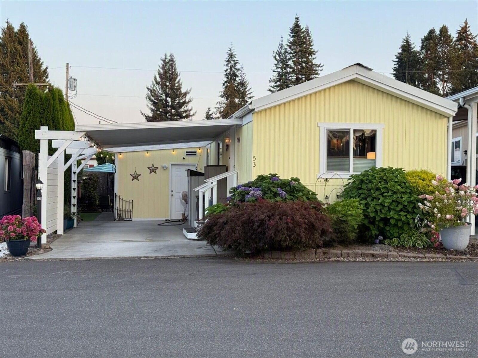 Property Photo:  18501  52nd Avenue W 53  WA 98037 