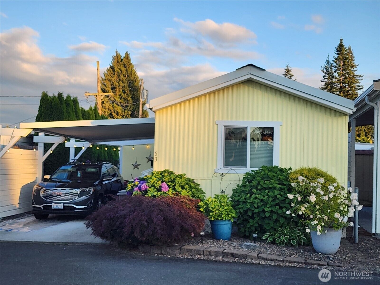 Property Photo:  18501  52nd Avenue W 53  WA 98037 