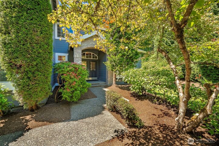 Property Photo: 20700 76th Avenue SE WA 98296