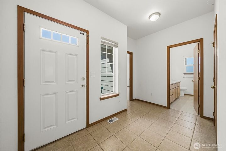 Property Photo: 7801 207th Street Ct E WA 98387