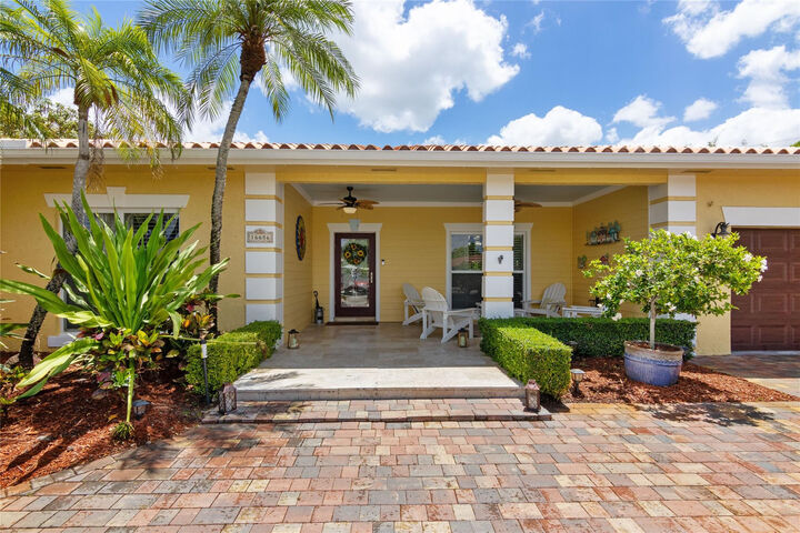 Property Photo: 16686 Golfview Drive FL 33326