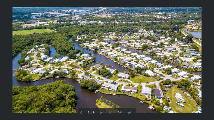 Property Photo:  7882 SE Paradise Drive  FL 34997 
