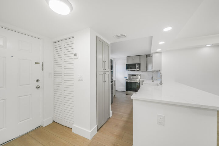 Property Photo: 5301 NW 2nd Avenue 407 FL 33487