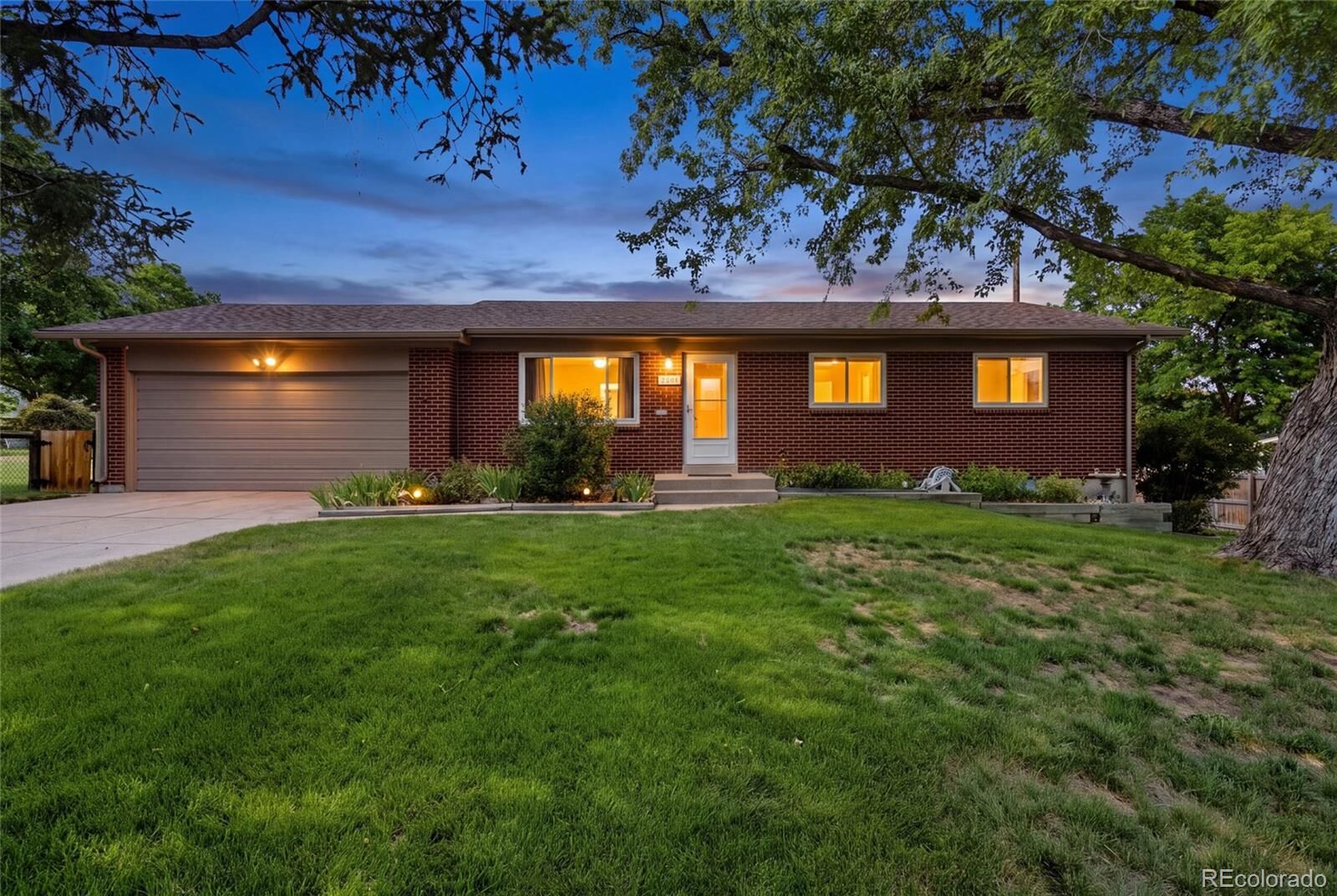 Property Photo:  12155 W New Mexico Avenue  CO 80228 