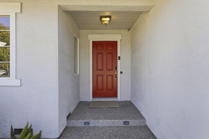 Property Photo: 877 Renton Court CA 95123