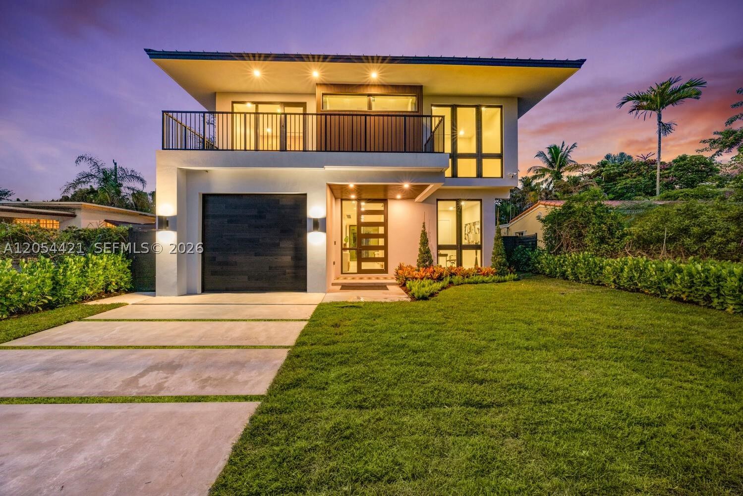 Property Photo:  5765 SW 47th St  FL 33155 