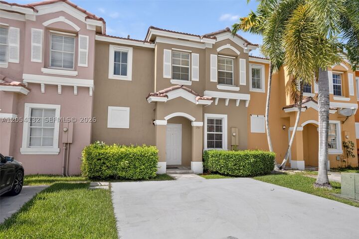 Property Photo:  751 SE 2nd St  FL 33030 