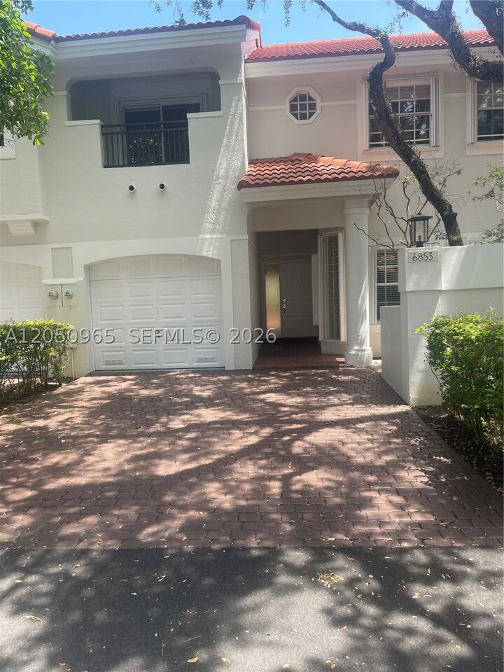 Property Photo: 6853 SW 89th Ter FL 33156