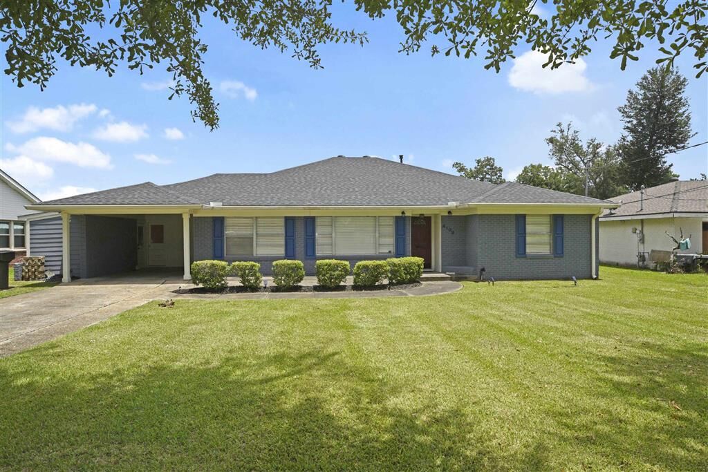 Property Photo: 4109 Bayou Road LA 70605
