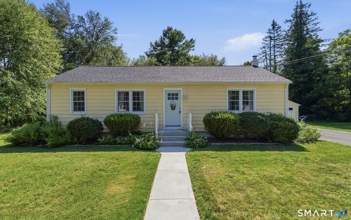 Property Photo:  5 Blackwell Road  CT 06371 