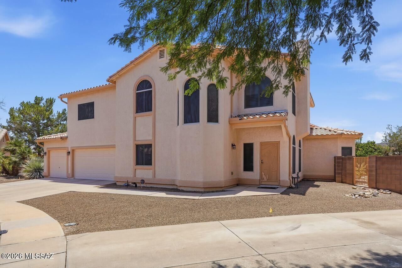 Property Photo: 8870 N Canebrake Place AZ 85743