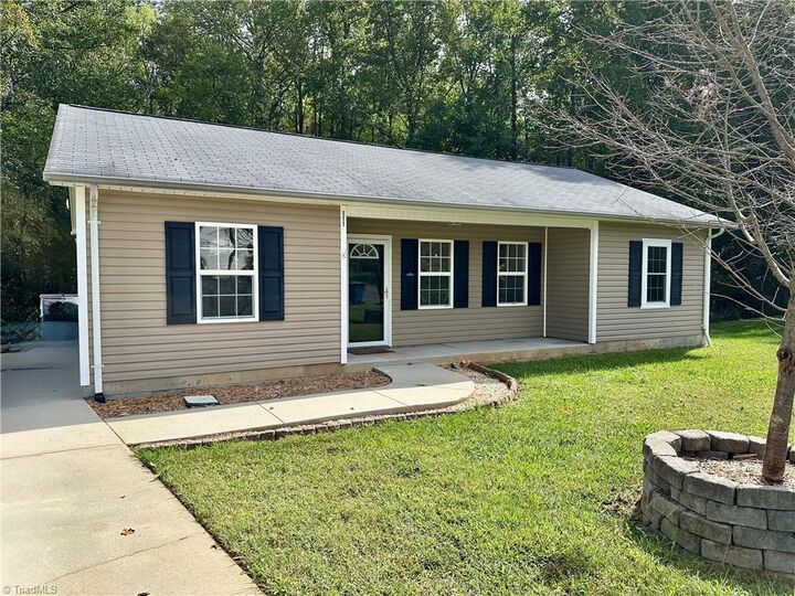 Property Photo:  111 Dundee Court  NC 28650 