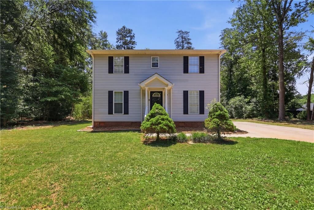 Property Photo:  4408 Vetra Drive  NC 27405 