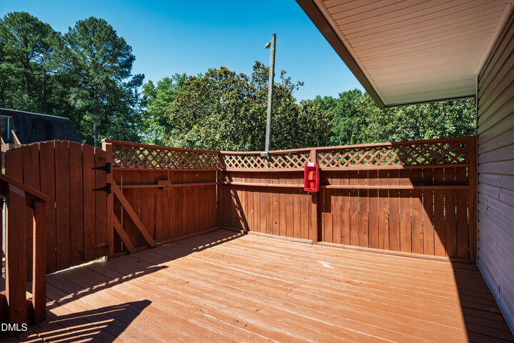 Property Photo:  270 Summerwalk Circle  NC 27517 