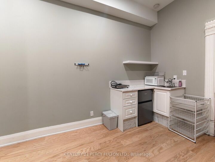 Property Photo: