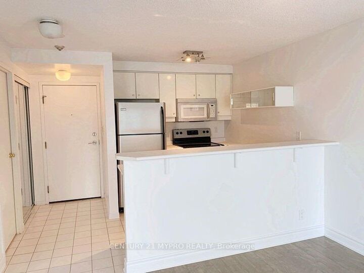 Property Photo: 10 Yonge Street 605 ON M5E 1R4