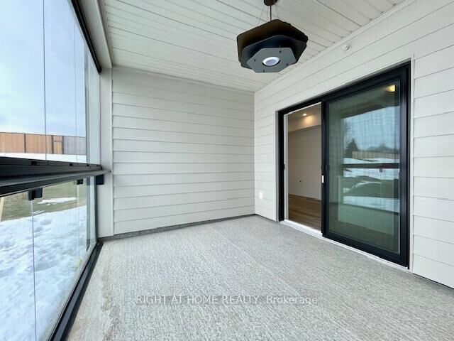 Property Photo:  15 Kneeshaw Drive 102  ON L9J 0X9 