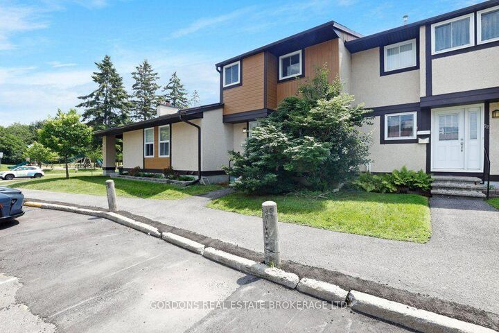 Property Photo: 3322 Uplands Drive 53 ON K1V 9R9