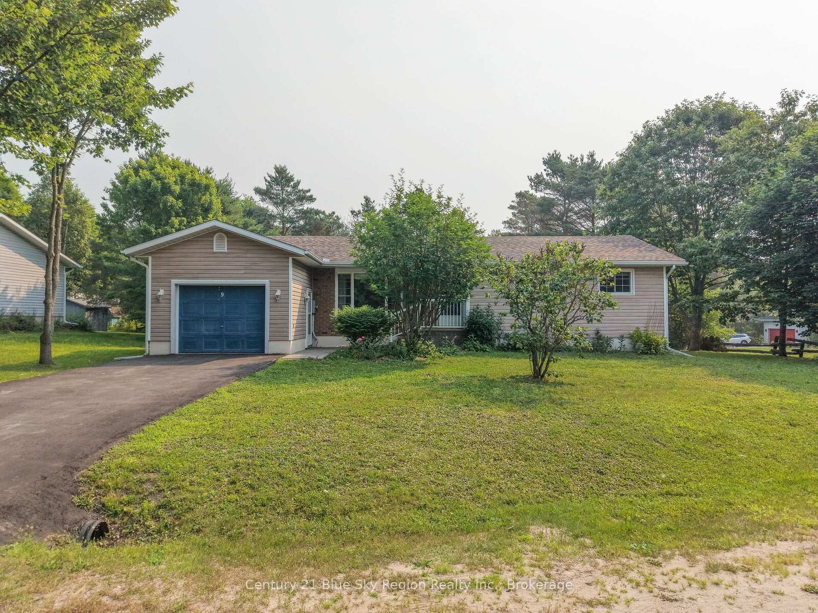 Property Photo: 9 Ann Street ON P0A 1Z0