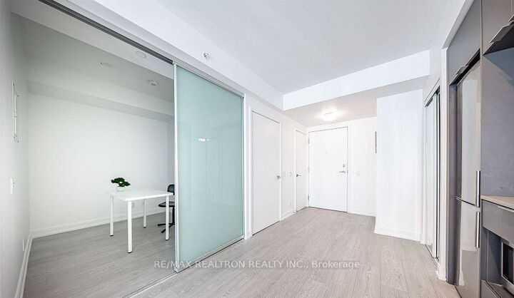 Property Photo:  181 Dundas Street E 702  ON M5A 1Z4 