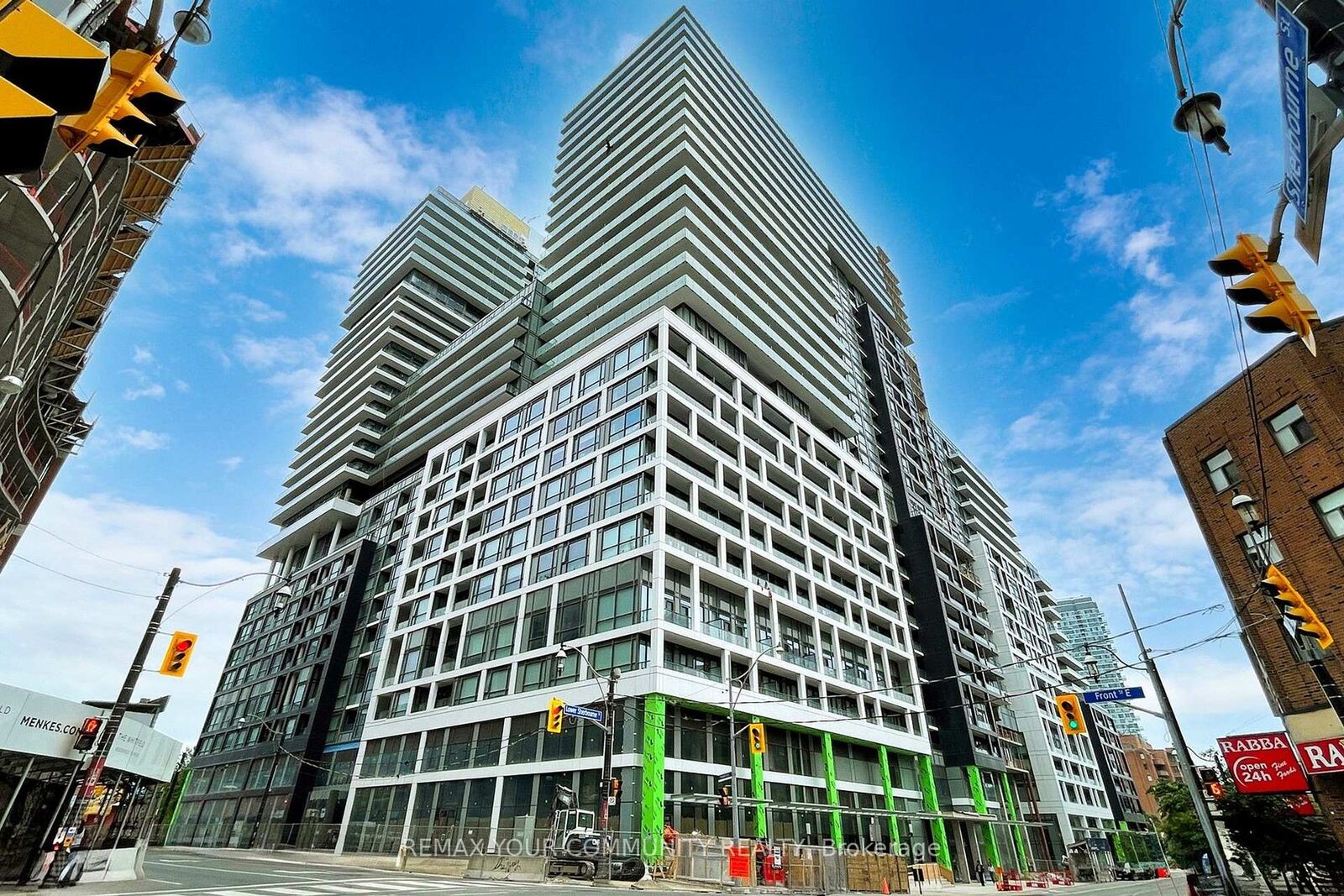 Property Photo: 70 Princess Street 2404 ON M5A 0X6