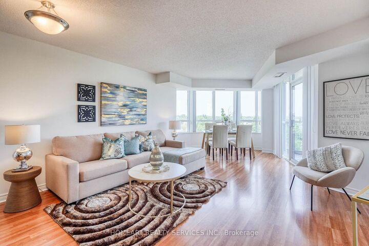 Property Photo: 33 Cox Boulevard 722 ON L3R 8A6