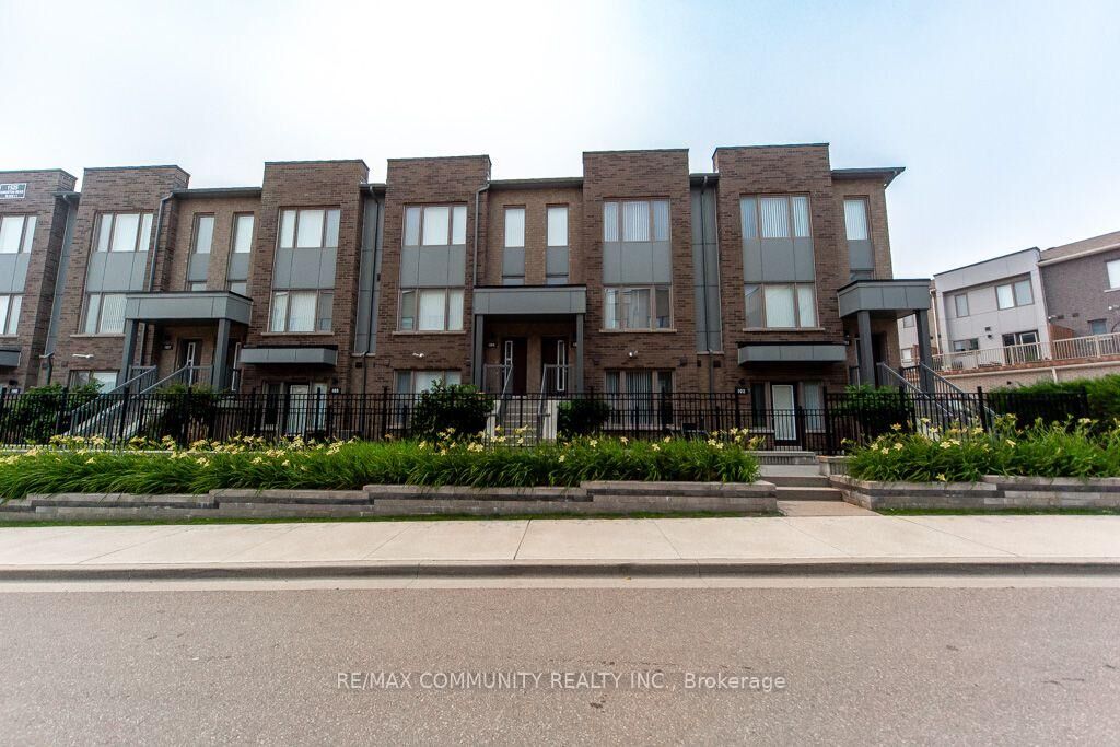 Property Photo: 1525 Kingston Road 103 ON L1V 0E9