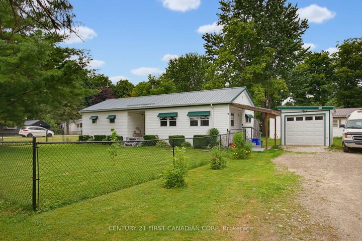 Property Photo:  9279 Hacienda Road 2  ON N5H 2R1 