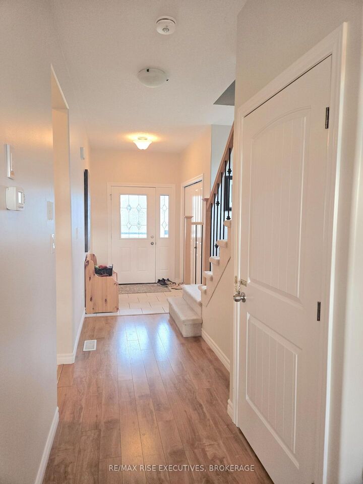 Property Photo: 949 Blossom Street 1 ON K7P 0N2