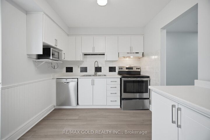 Property Photo: 16 Crawford Drive ON L6V 2C7