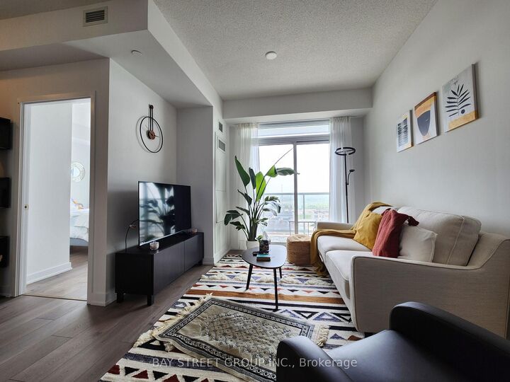 Property Photo: 38 Honeycrisp Crescent 5 ON L4K 0M8