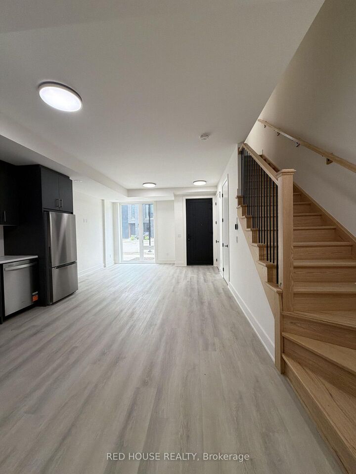 Property Photo:  163 Everett Common  ON L2P 0G7 