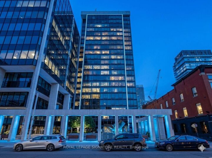 Property Photo: 30 Wellington Street E 2202 ON M5E 1S3