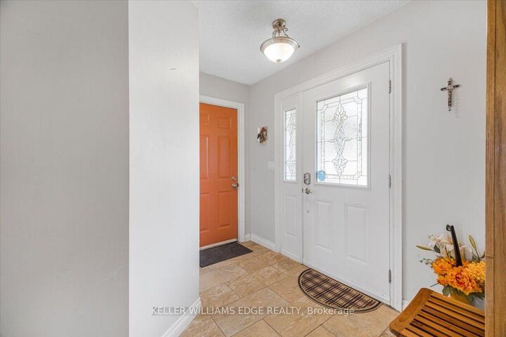 Property Photo: 93 Wellandvale Drive ON L3C 7C6
