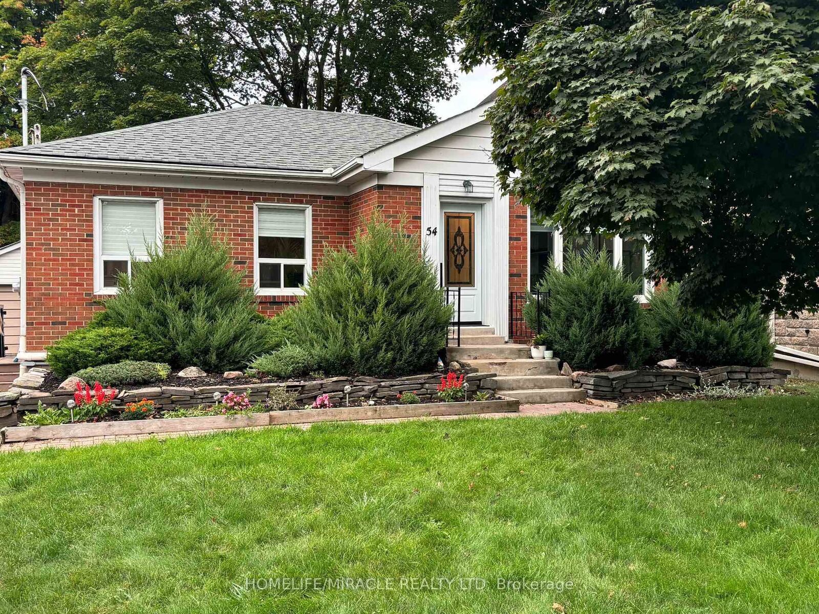 Property Photo: 54 Hawman Avenue Upper Floor Suite ON L4L 1S2