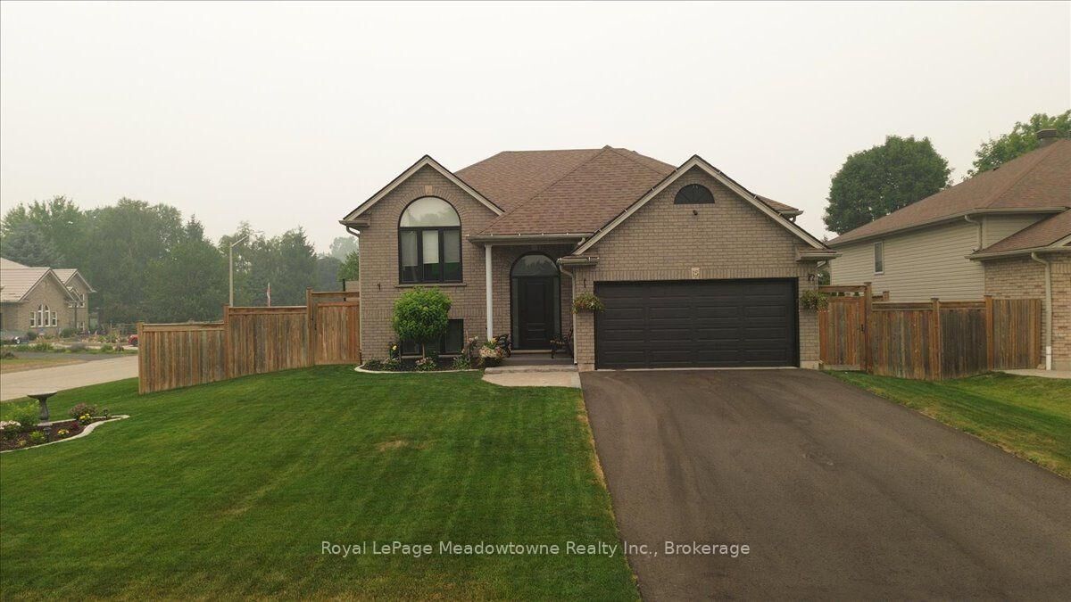 Property Photo: 15 Sharpe Street ON N3L 4C6
