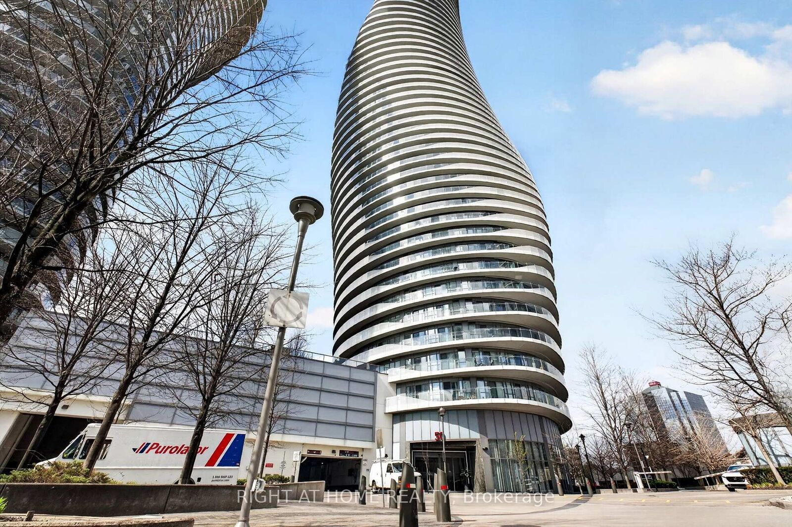 Property Photo: 50 Absolute Avenue 3806 ON L4Z 0A8