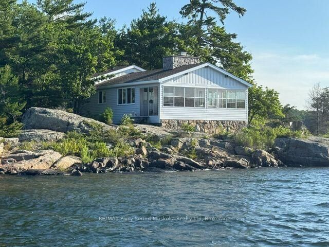 Property Photo:  1540 Georgian Bay Water N/A  ON P0G 1K0 