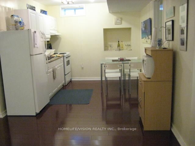 Property Photo: 19 Candlebrook Crescent Bsmt ON M1W 4B3