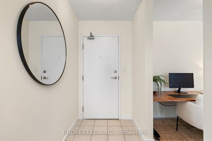 Property Photo: 11 Brunel Court 503 ON M5V 3Y3
