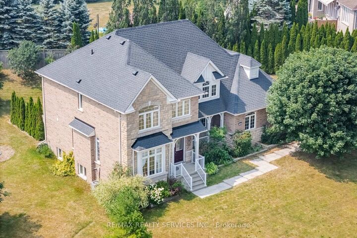 Property Photo: 15 Upper Canada Drive ON N0B 1Z0