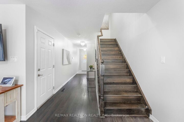 Property Photo: 25 Robinson Street ON L4N 3J1
