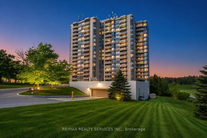 Property Photo: 20 McFarlane Drive 107 ON L7G 5J8