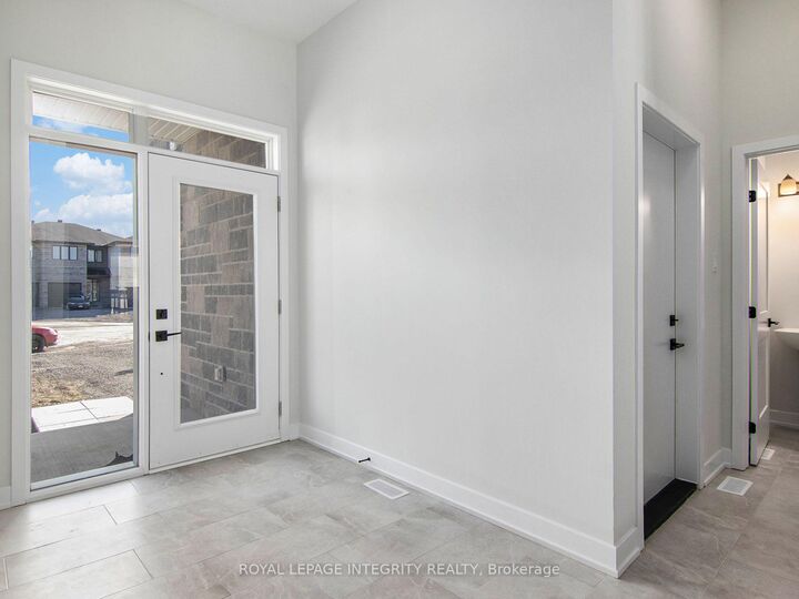 Property Photo: 6 Morrall Court ON K7S 0J4
